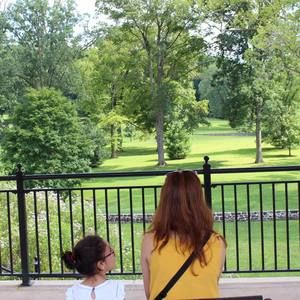 Meet your Posher, Dilya